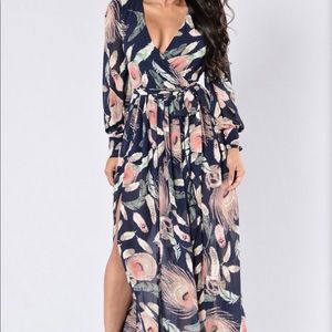 Beautiful Never Worn Maxi dress